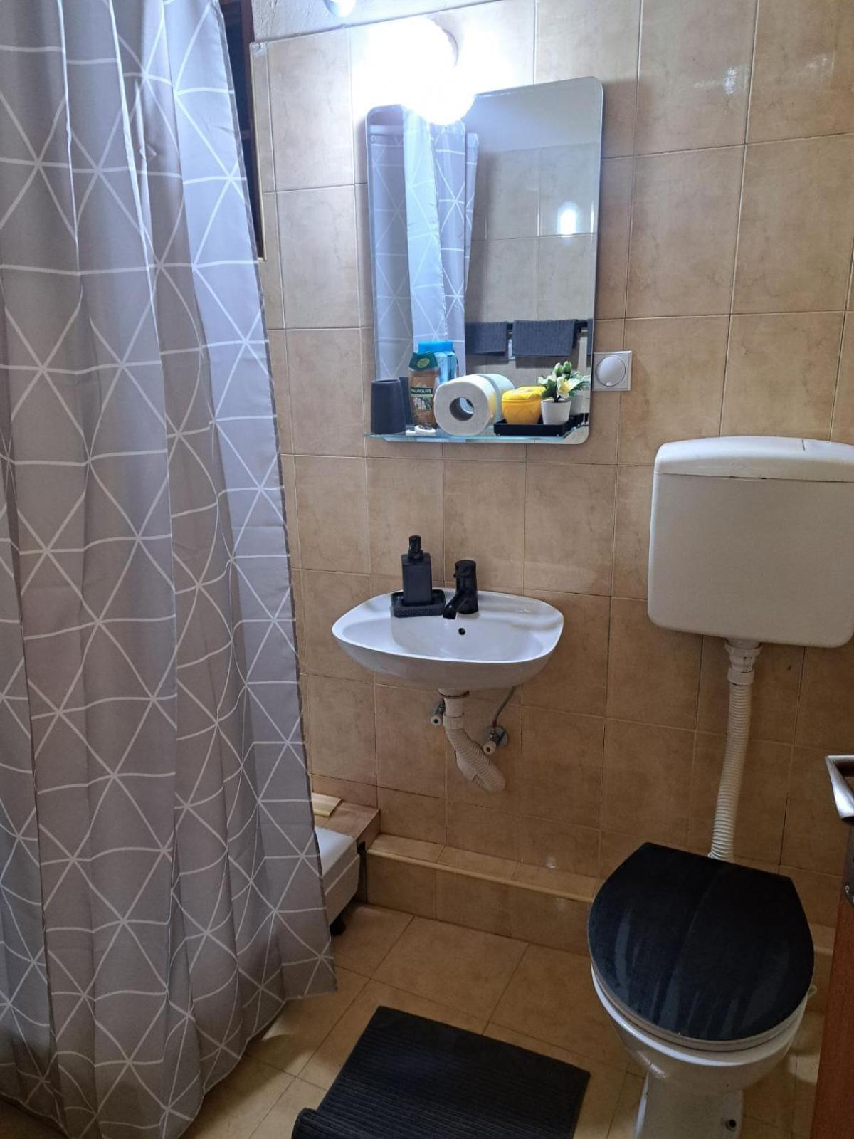 Apartman Ana 레스코바츠 외부 사진